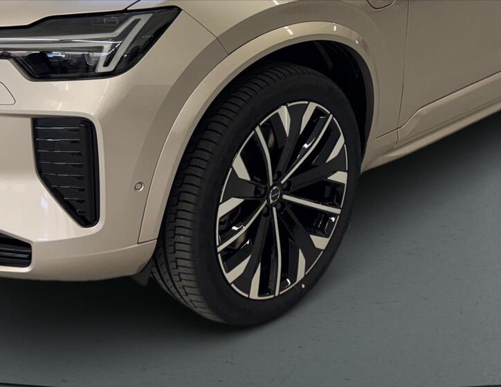 Volvo XC90 6