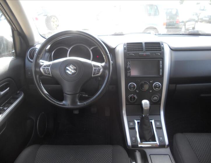 Suzuki Grand Vitara 13