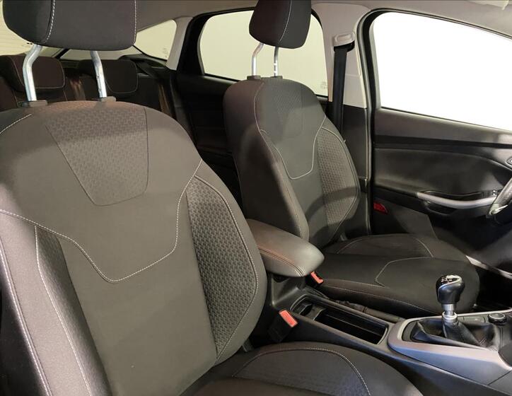 Ford Focus 7