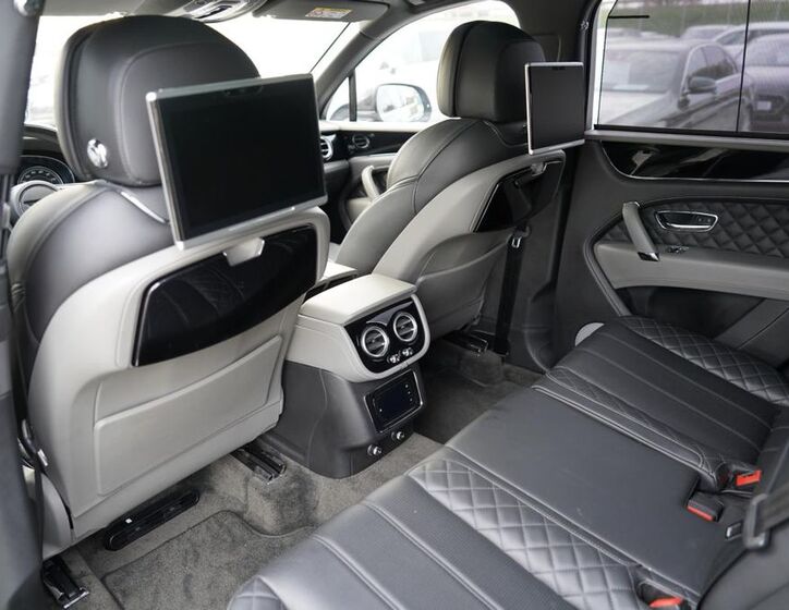 Bentley Bentayga 38