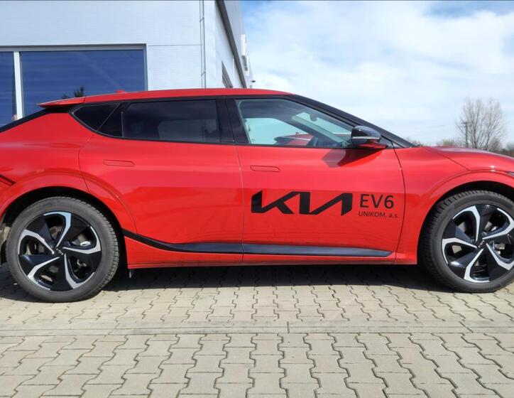 KIA EV6 4