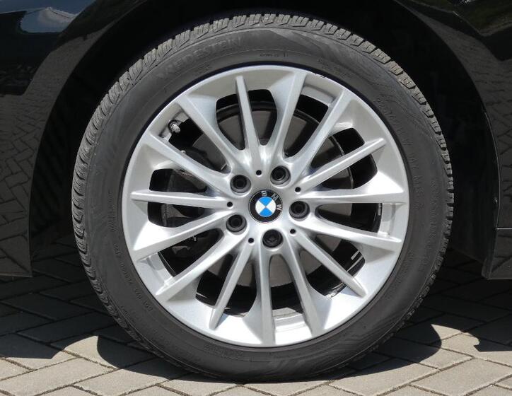 BMW Řada 2 21