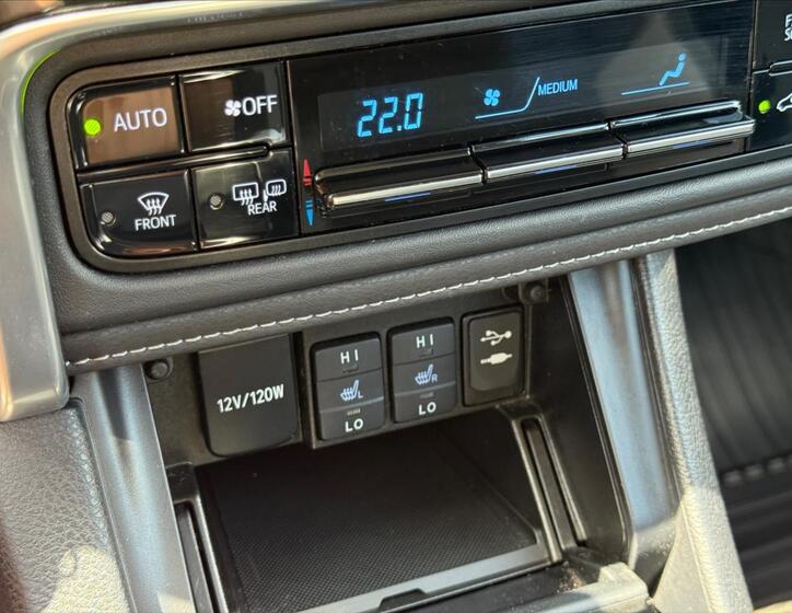 Toyota Auris 17