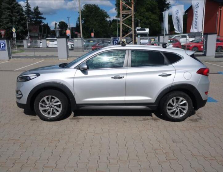 Hyundai Tucson 4