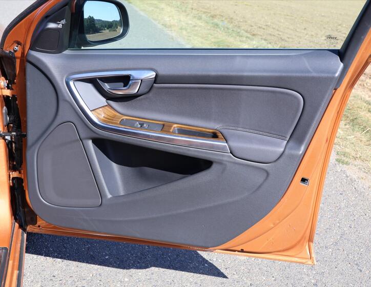 Volvo S60 12