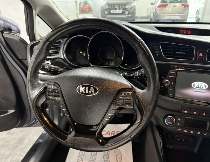KIA Ceed 8