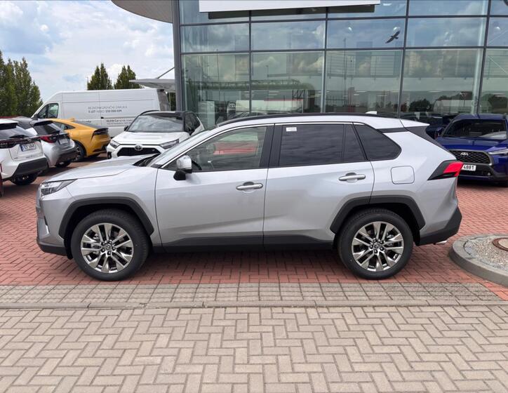 Toyota RAV4 9
