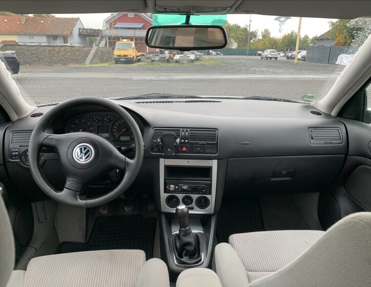 Volkswagen Bora 13