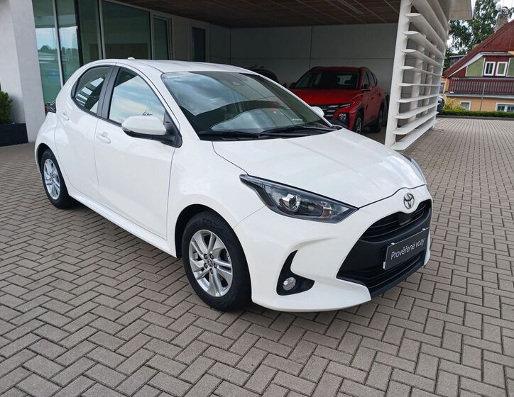 Toyota Yaris 7
