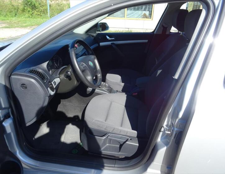 Škoda Octavia 9