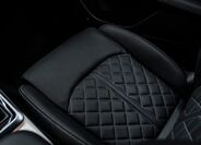 Audi Q7 11