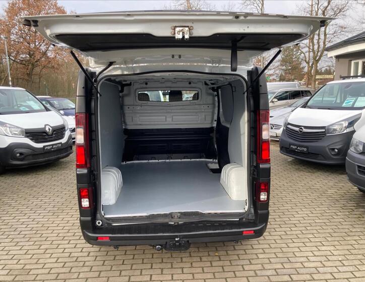 Opel Vivaro 32