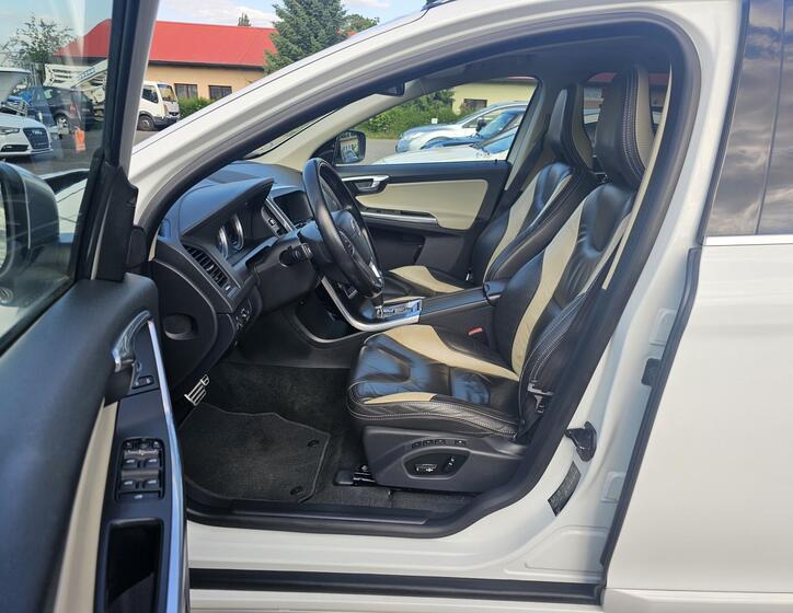 Volvo XC60 13