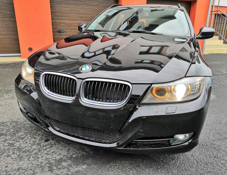 BMW Řada 3 2