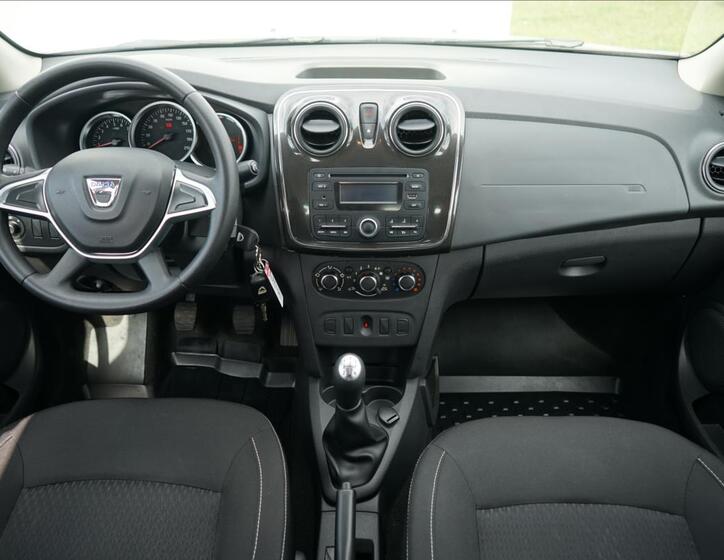 Dacia Logan 8