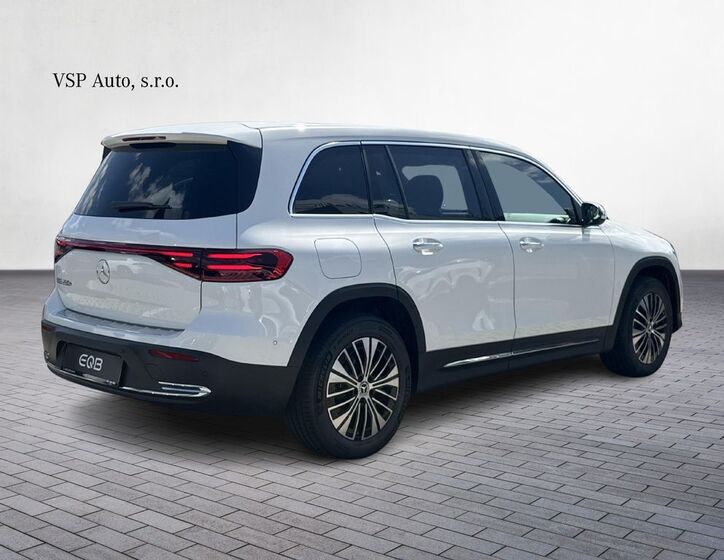 Mercedes-Benz EQB 5