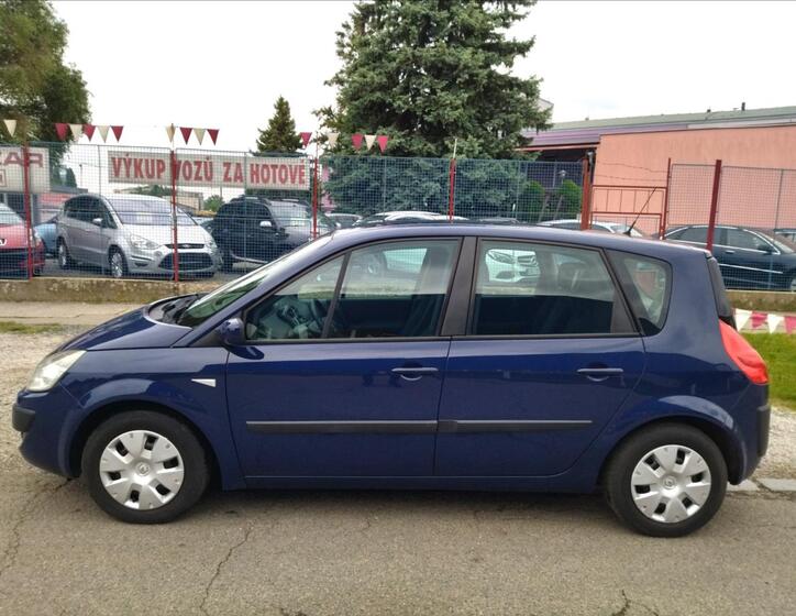 Renault Scénic 8