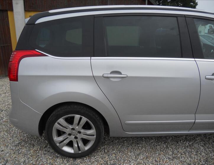 Peugeot 5008 5