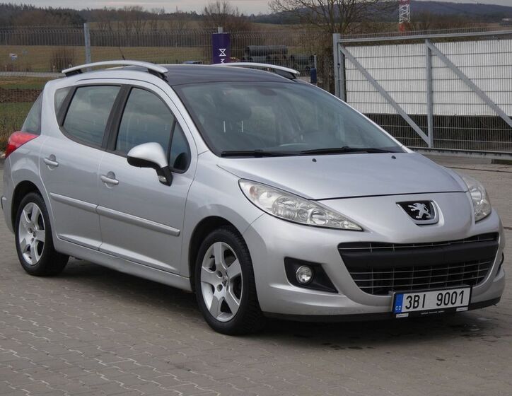 Peugeot 207 13