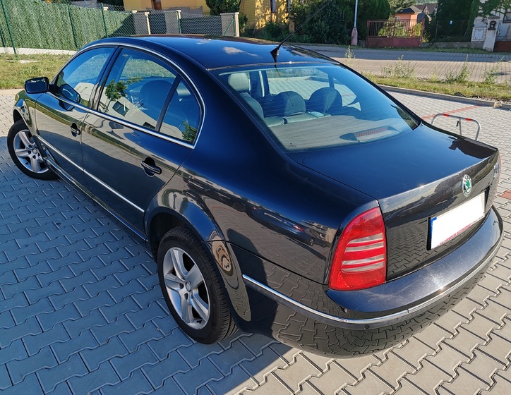 Škoda Superb 3