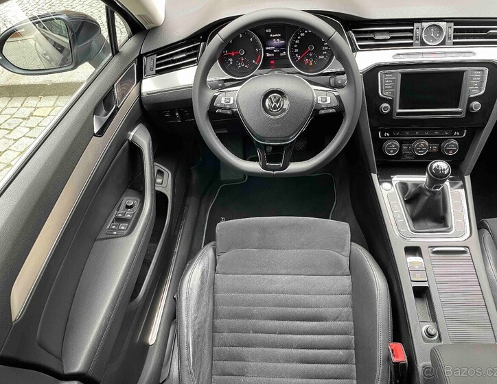 Volkswagen Passat 12