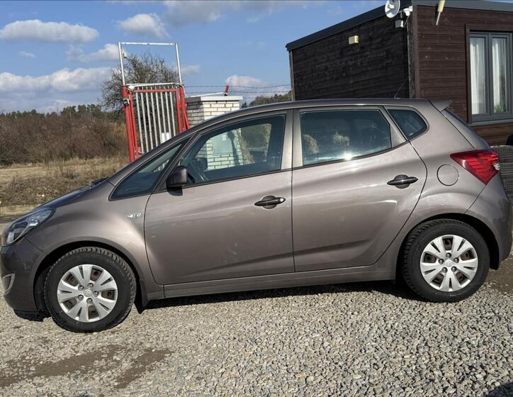 Hyundai ix20 8