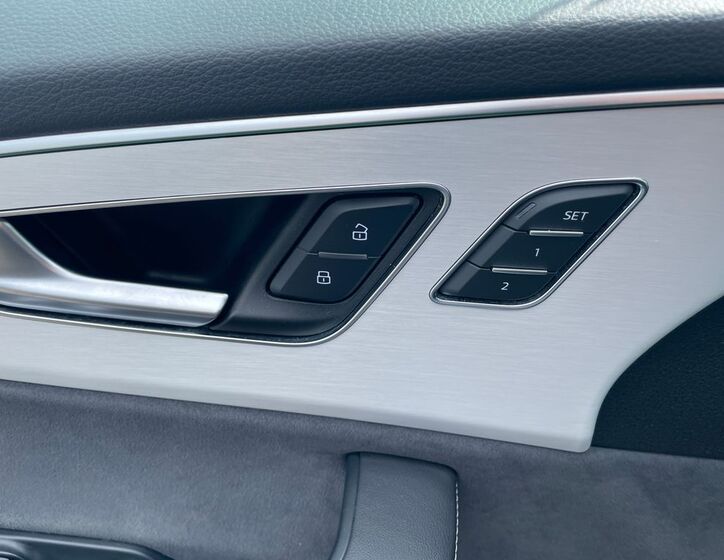 Audi Q8 27