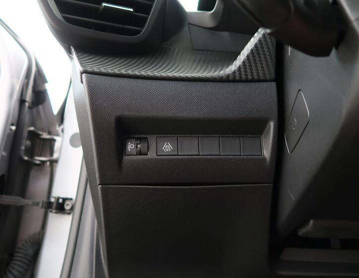 Peugeot 208 14