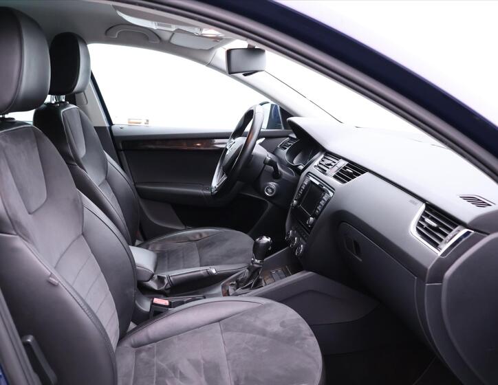 Škoda Octavia 14