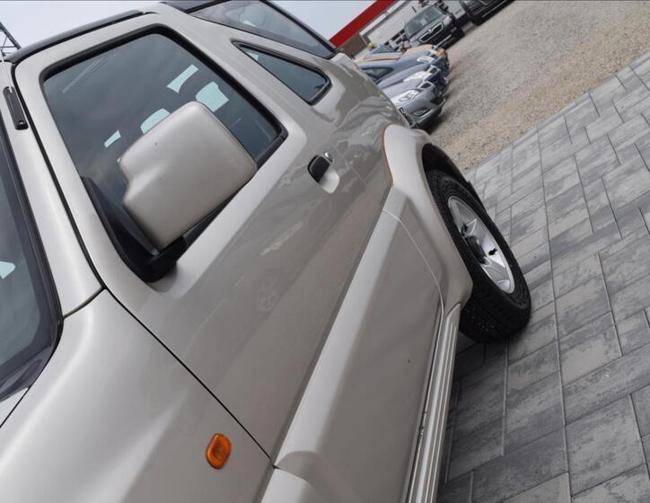Suzuki Jimny 8