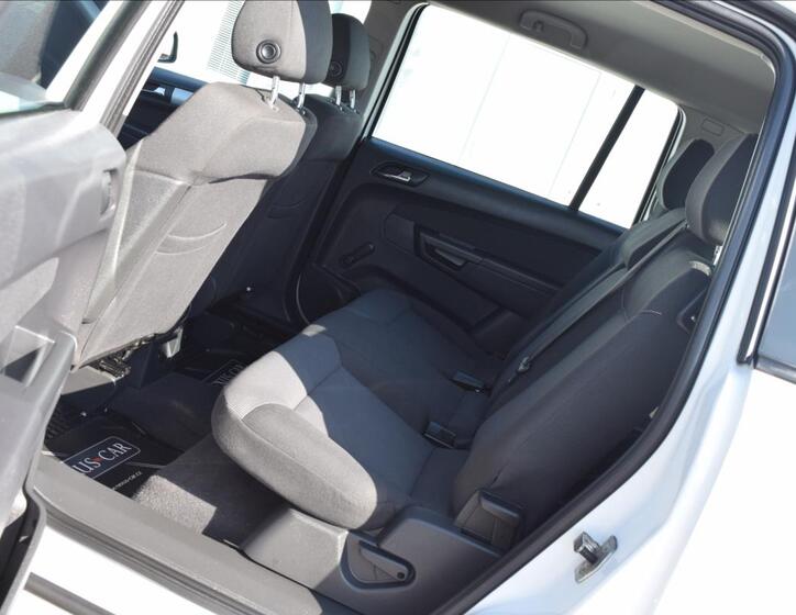 Opel Zafira 18