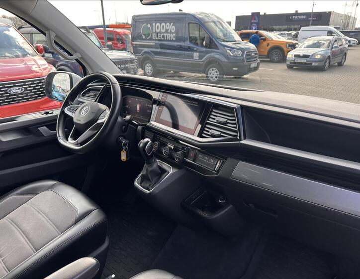 Volkswagen Multivan 18