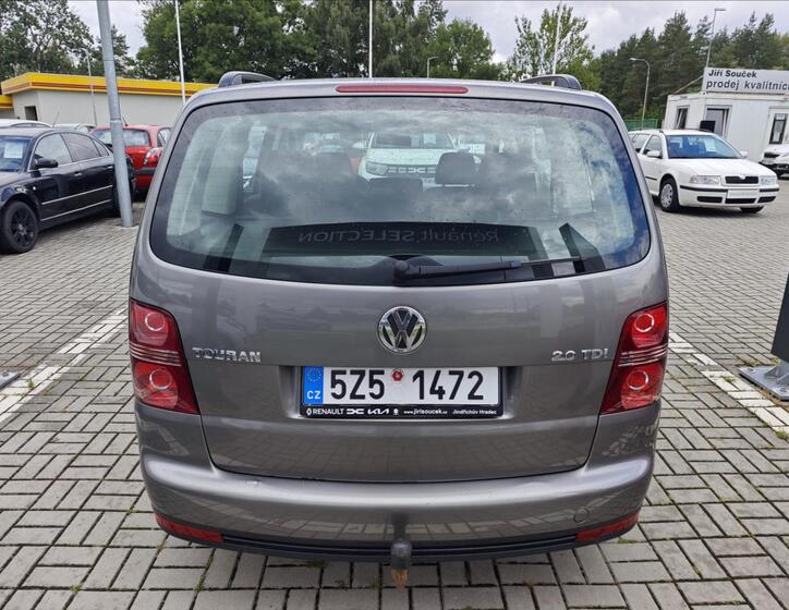 Volkswagen Touran 5