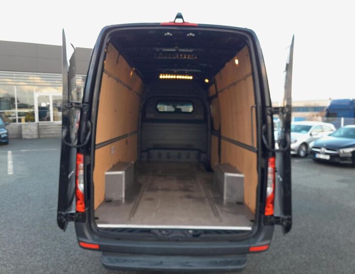 Mercedes-Benz Sprinter 15