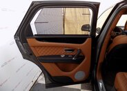 Bentley Bentayga 12