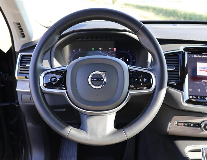 Volvo XC90 22