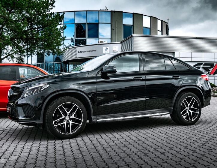Mercedes-Benz GLE 19