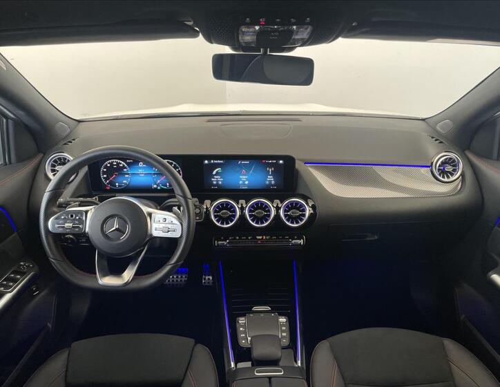Mercedes-Benz GLA 13