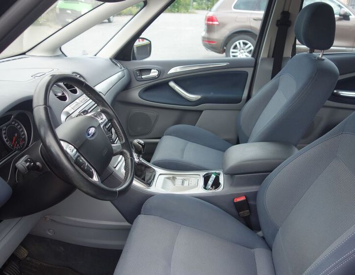 Ford S-MAX 16