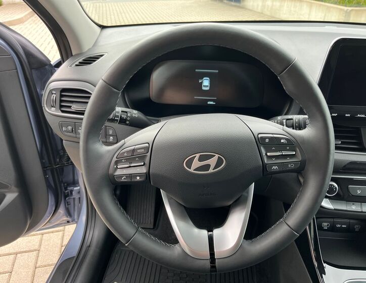 Hyundai i30 20