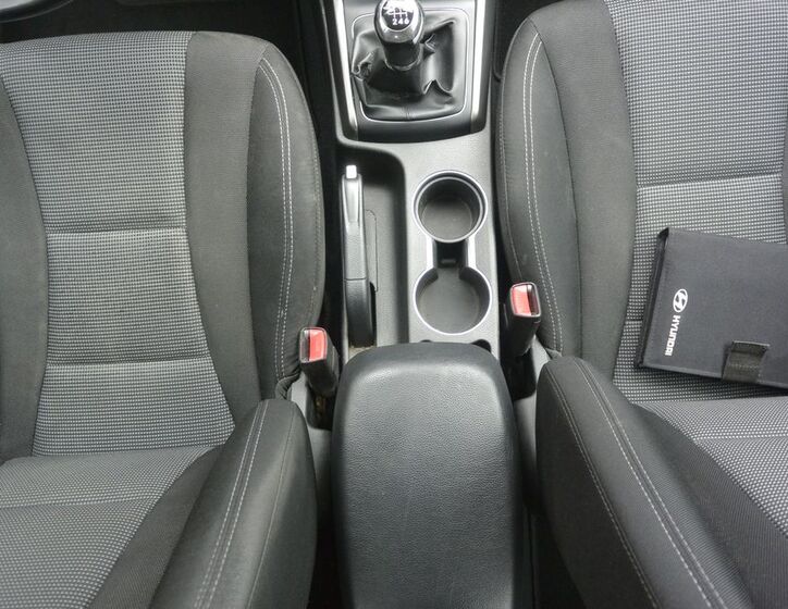 Hyundai i30 23