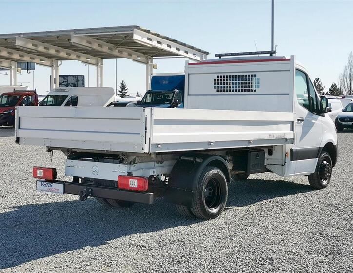 Mercedes-Benz Sprinter 5