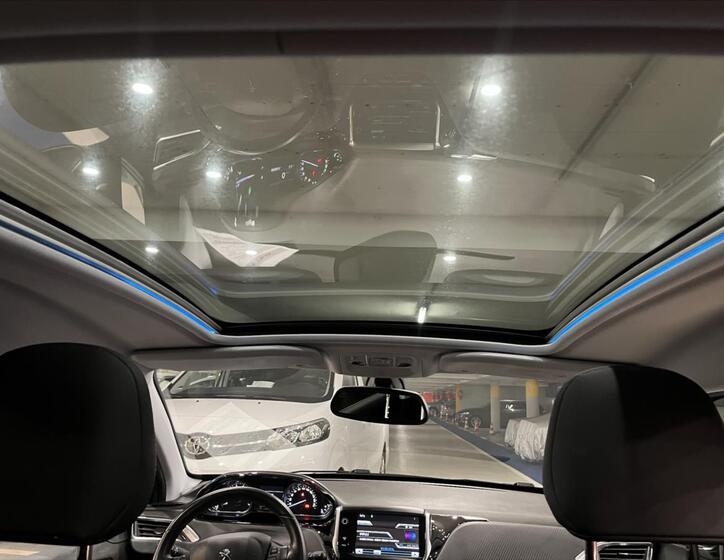 Peugeot 2008 21