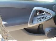 Toyota RAV4 21