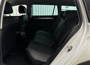Volkswagen Passat 34