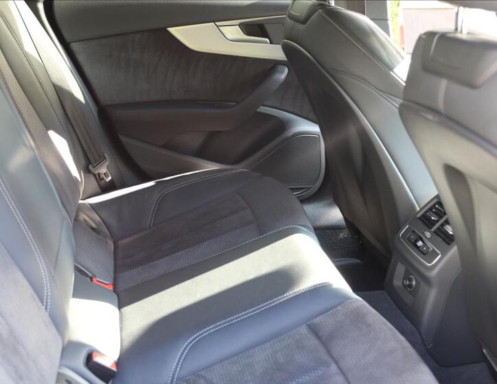 Audi A5 45