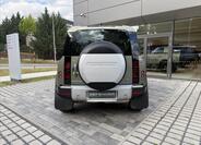 Land Rover Defender 5