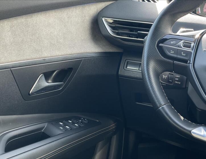 Peugeot 3008 25