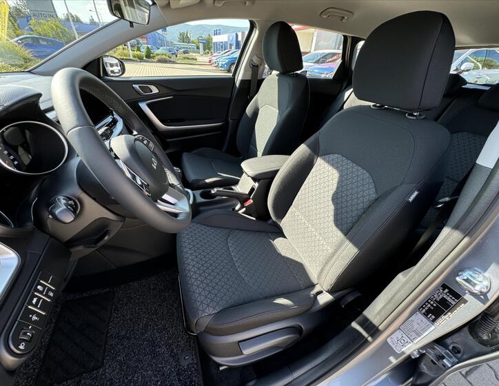 KIA Ceed 12