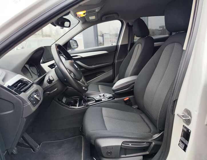 BMW X2 13